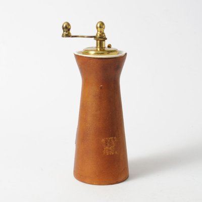 Mid-Century Italian Cermamic and Leather Pepper Mill from Chiarugi-IXK-837452