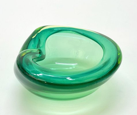 Mid-Century Italian Green Sommerso Murano Glass Decorative Bowl by Flavio Poli, 1960s-JDR-1125442