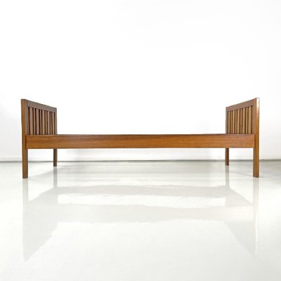 Mid-Century Italian Modern Califfo Bed attributed to Ettore Sottsass for Poltronova, 1960s-GDD-1789527