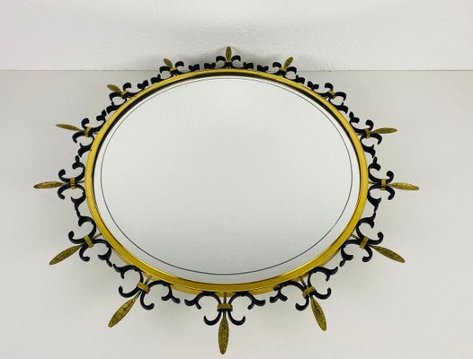 Mid-Century Italian Round Illuminated Brass Wall Mirror, Italy, 1960s-PUK-839034