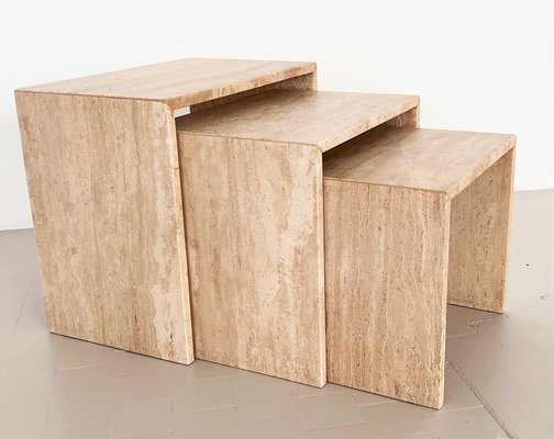 Mid-Century Italian Travertine Nesting Tables, 1970s, Set of 3-VNE-1373104