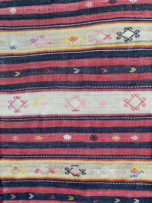 Mid-Century Kurdish Runner Kilim-YMM-1061578