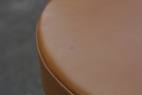 Mid-Century Leather Tulip Stool by Eero Saarinen for Knoll Inc. / Knoll International, 1970s-OZL-869085