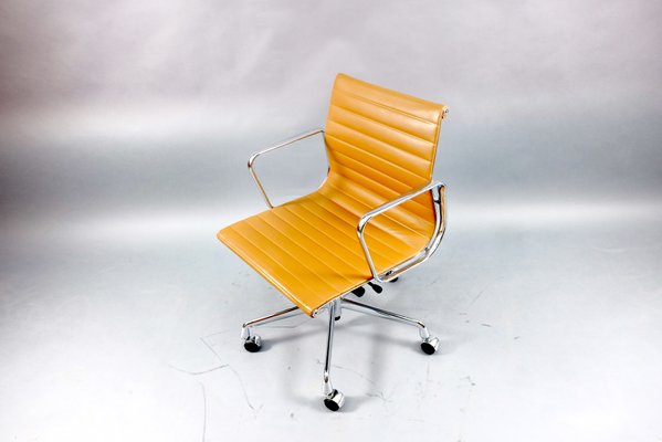 Mid-Century Model EA 117 Swivel Chair by Charles & Ray Eames for Vitra-CIP-782906