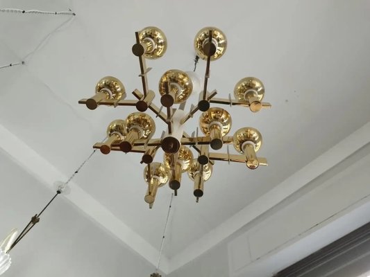 Mid-Century Modern Brass and White Painted Metal Chandelier, 1960s-NMK-2032391