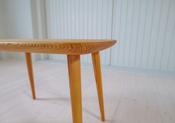 Mid-Century Modern Coffe Table in Pine, Sweden, 1940s-UYK-1706094