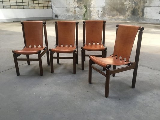 Mid-Century Modern Italian Cognac Leather and Dark Beech Dining Chairs by Ilmari Tapiovaara for La Permanente Mobili Cantù, Set of 4-DHH-1142553