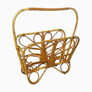 Mid-Century Modern Italian Magazine Rack in Woven Rattan with Handle, 1960s-GDD-1777393