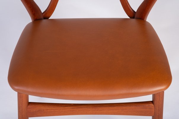 Mid-Century Modern Model 255 Teak and Leather Dining Chair by Henning Kjærnulf for Bruno Hansen, Denmark, 1960s-ZGQ-1734670