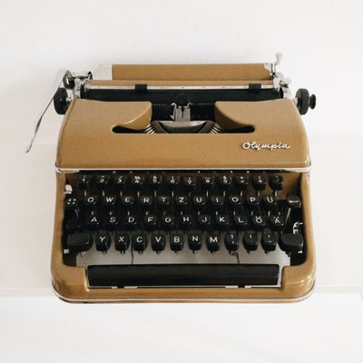 Mid-Century Modern Olympia Typewriter, 1960s-KND-1249088