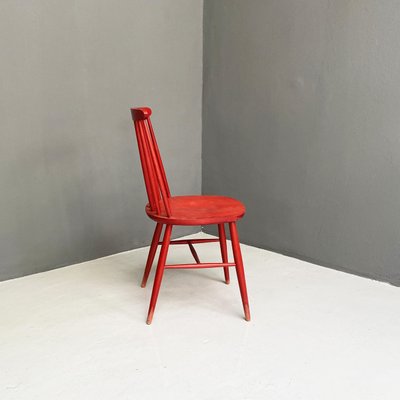 Mid-Century Modern Red Wooden Chair, Northern Europe, 1960s-GDD-1385098