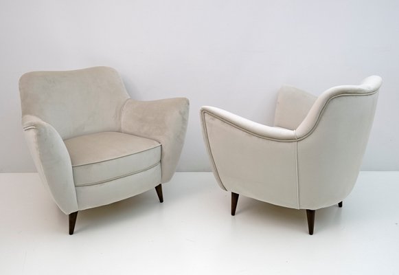 Mid-Century Modern Velvet Armchairs from Isa, Italy, 1950s, Set of 2-FER-1358006