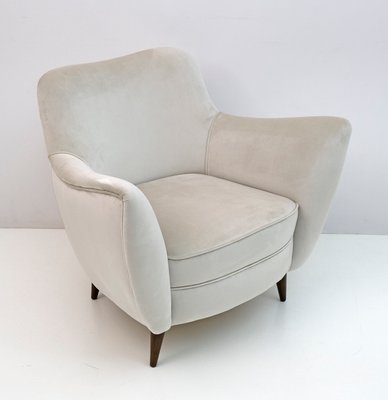 Mid-Century Modern Velvet Armchairs from Isa, Italy, 1950s, Set of 2-FER-1358006