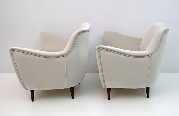 Mid-Century Modern Velvet Armchairs from Isa, Italy, 1950s, Set of 2-FER-1358006