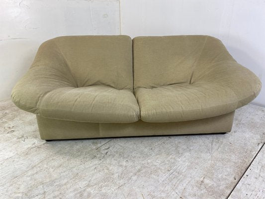 Mid-Century Modernist Beige Alcantara Sofa from Leolux, 1970s-DE-1361046