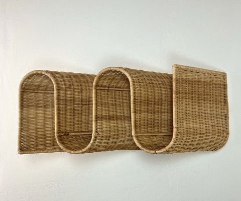 Mid-Century Rattan Wall Mounted Magazine Holder, Italy, 1970s-WZZ-1369313