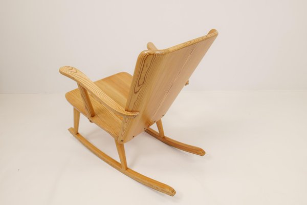 Mid-Century Rocking Chair in Pine from Göran Malmvall, Sweden, 1940s-UYK-1030217