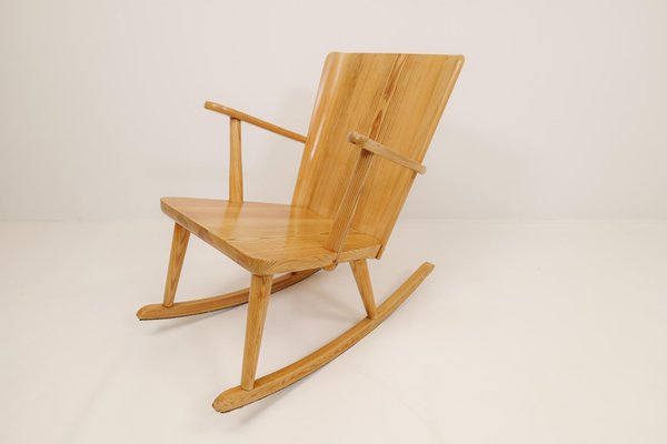 Mid-Century Rocking Chair in Pine from Göran Malmvall, Sweden, 1940s-UYK-1030217