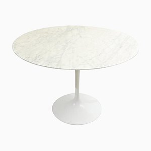 Mid-Century Round White Marble Tulip Dining Table attributed to Eero Saarinen for Knoll, 1960s-FGA-1718979