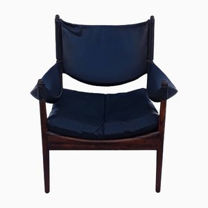 Mid-Century Scandinavian Armchair with Rosewood Frame and Black Leather, 1960s-HOI-1235732