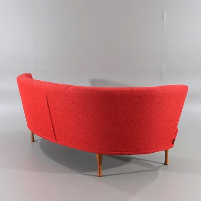 Mid-Century Scandinavian Curved Red Sofa-YWH-1168145