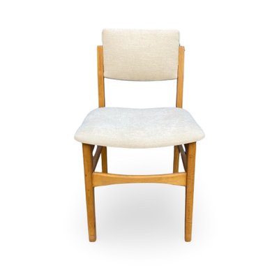 Mid Century Scandinavian Design Fully Restored In Off-White Fabric Dining Chairs, Set of 4-WUW-1818743