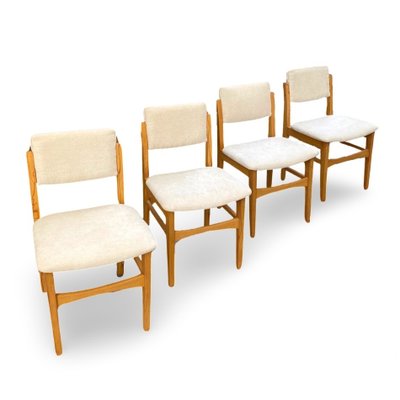 Mid Century Scandinavian Design Fully Restored In Off-White Fabric Dining Chairs, Set of 4-WUW-1818743