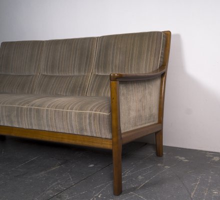 Mid-Century Scandinavian Velvet Sofa in the style of Knoll-VLO-1334941