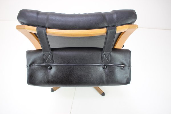 Mid-Century Swivel Chair from Gote Mobler, 1960s-TZ-961276