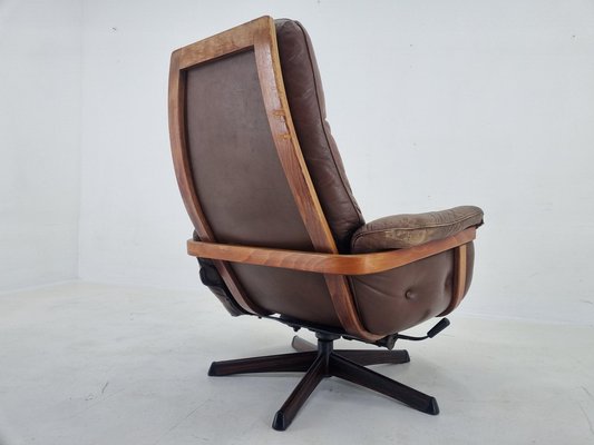 Mid-Century Swivel Leather and Wood Armchair from Göte Möbler Nässjö, Sweden, 1969-TZ-1796094