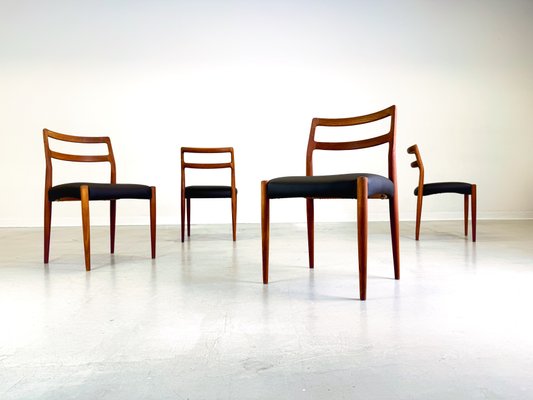 Mid-Century Teak Dining Chairs by Johannes Andersen for Uldum Møbelfabrik, 1960s, Set of 4-QDV-2032258