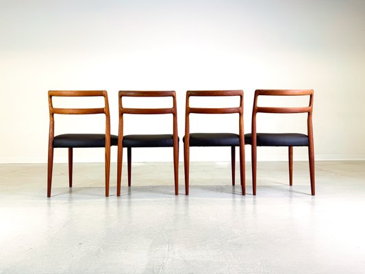 Mid-Century Teak Dining Chairs by Johannes Andersen for Uldum Møbelfabrik, 1960s, Set of 4-QDV-2032258