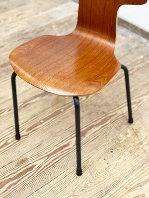 Mid-Century Teak Model 3123 Children's Chair by Arne Jacobsen for Fritz Hansen, 1960s-DOY-1131116