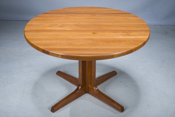 Mid-Century Teak Round Dining Table from Gudme Furniture Factory, 1960s-ZZH-1404852