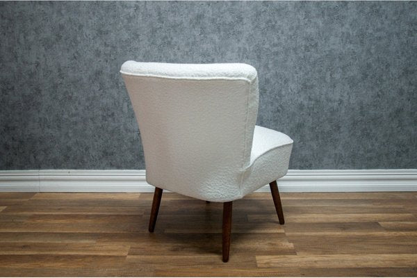 Mid-Century White Boucle Club Chair-BXB-1170242