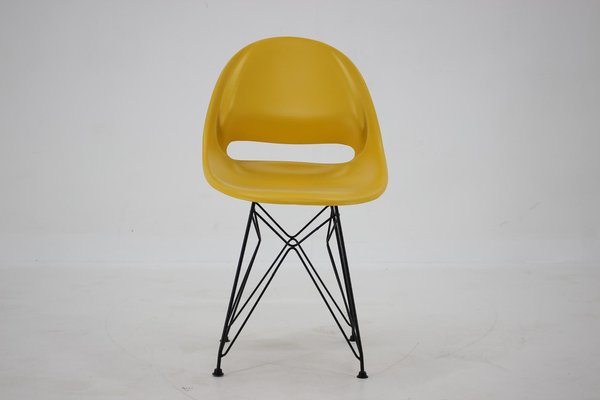 Mid-Century Yellow Fiberglass Dining Chairs by M. Navratil, 1960s, Set of 4-TZ-1232010