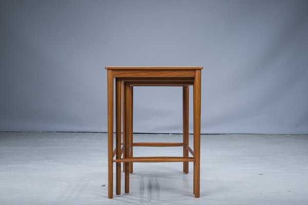 Mid-Cenury Teak Nesting Tables by Kai Winding for Poul Jeppesens, 1960s, Set of 3-ZZH-1404845