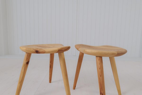 Midcentury Modern Sculptural Stools in Pine by Norsk Husflid, 1960s, Set of 2-UYK-1807449