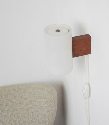 Minimalistic Wall Lamp Designed by Uno & Östen Kristiansson for Luxus, 1960s-HPQ-1403166