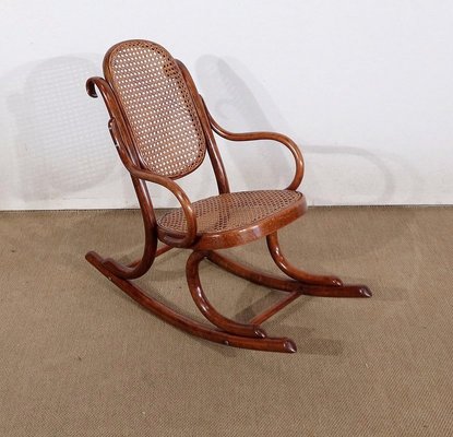 Model 12331 Childrens Rocking Chair in Beech by Michael Thonet for Thonet, 1910s-RVK-1424526