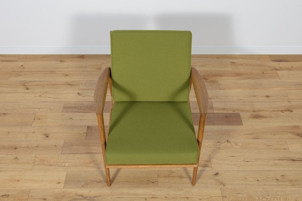 Model 300-139 Armchair from Swarzędz Factory, 1960s-NIT-1777678