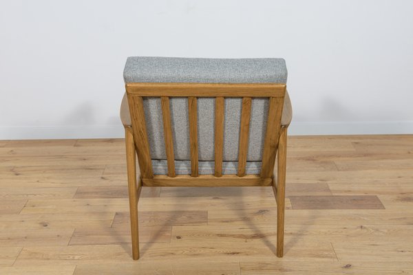 Model 300-139 Armchair from Swarzędz Factory, 1960s-NIT-1724978