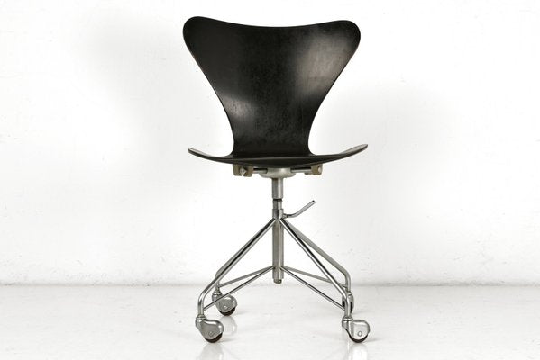 Model 3107 Desk Chair with Wheels by Arne Jacobsen for Fritz Hansen, Denmark, 1955-LOB-1255434