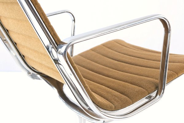 Model 682 Swivel Armchair by Charles & Ray Eames for Herman Miller, 1958-LOB-848130