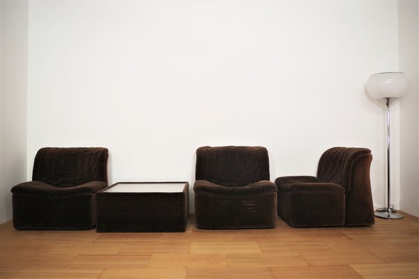 Model Emmetre Armchairs and Table by Guido Fareschini for Mariani, 1970s, Set of 4-KNM-1032861