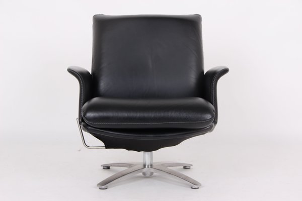 Model Nasa Chair in Black Leather-DQ-2017508