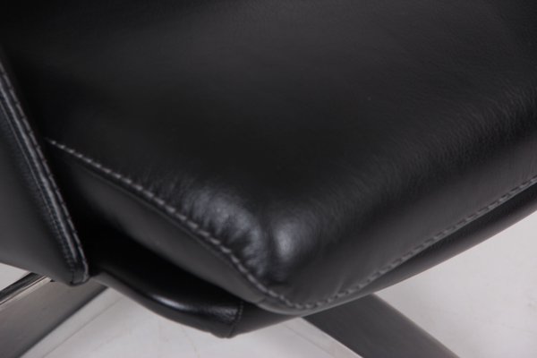 Model Nasa Chair in Black Leather-DQ-2017508