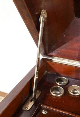 Model VII Phonograph in Mahogany from Silvertone, 1920s-RVK-1819248