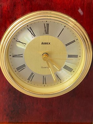 Modern Burgundy Plastic and Brass Table Clock, France, 1970s-UR-1388928