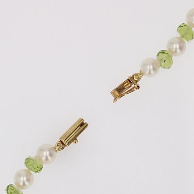 Modern Cultured Pearls Peridots 18 Karat Yellow Gold Clasp Necklace-OLU-1778273